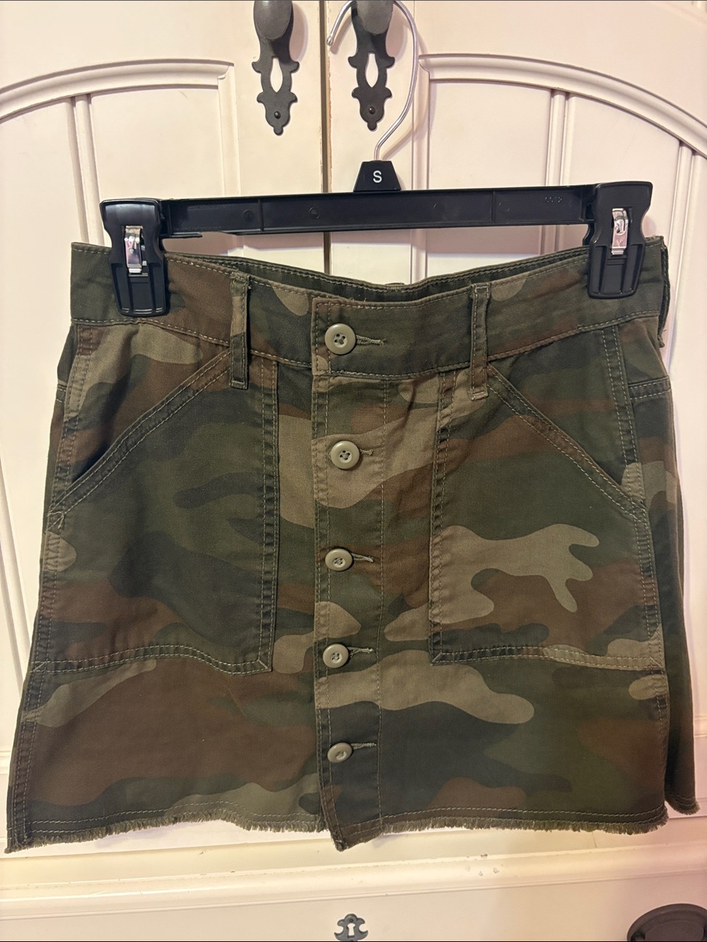 American Eagle Outfitters Camo Button-Front Mini Skirt - Green/Brown